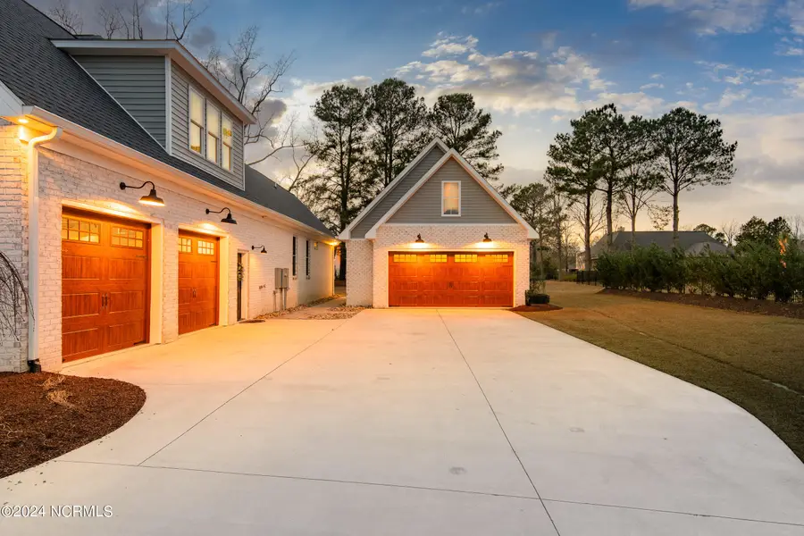 2841 Landing Circle, Grimesland, NC 27837 - #3