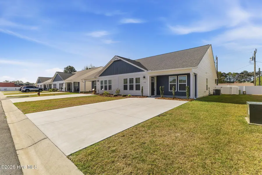 700 Discovery Cove, Newport, NC 28570 - #2