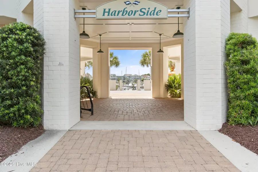 2571 St James Drive Se #305, Southport, NC 28461 - #3