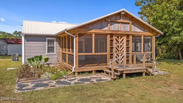 376 Shell Road, Atlantic, NC 28511