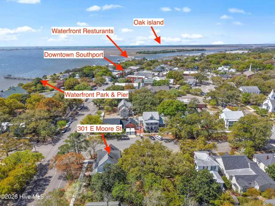 301 E Moore Street, Southport, NC 28461 - #3