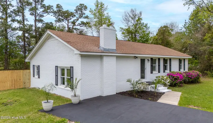 213 Russell Street, Beaufort, NC 28516 - #2