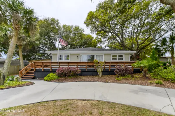 774 Driftwood Drive, Hampstead, NC 28443