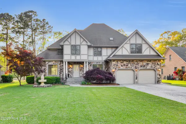 7000 Club House Drive, New Bern, NC 28562