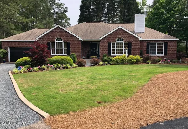 8 Canter Place, Pinehurst, NC 28374