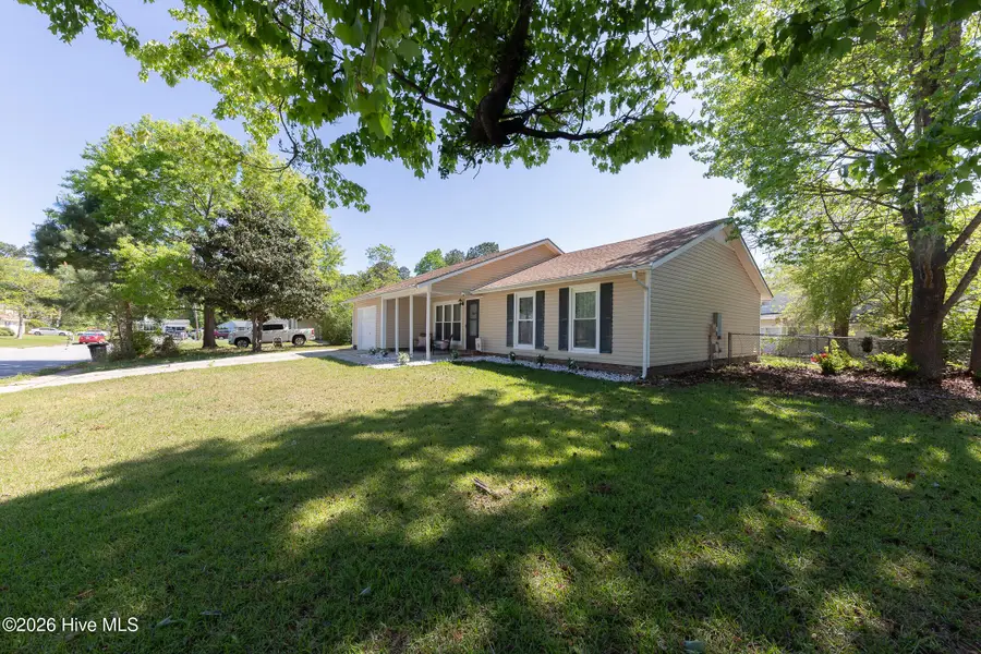 402 Sharon Way, Jacksonville, NC 28546 - #2