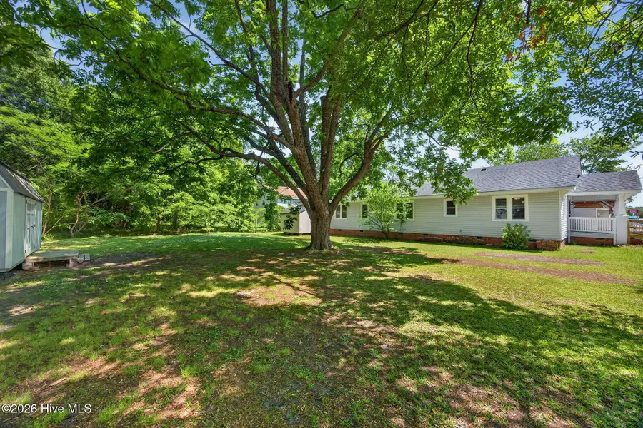 302 W Wilmington Street, Burgaw, NC 28425 - #3