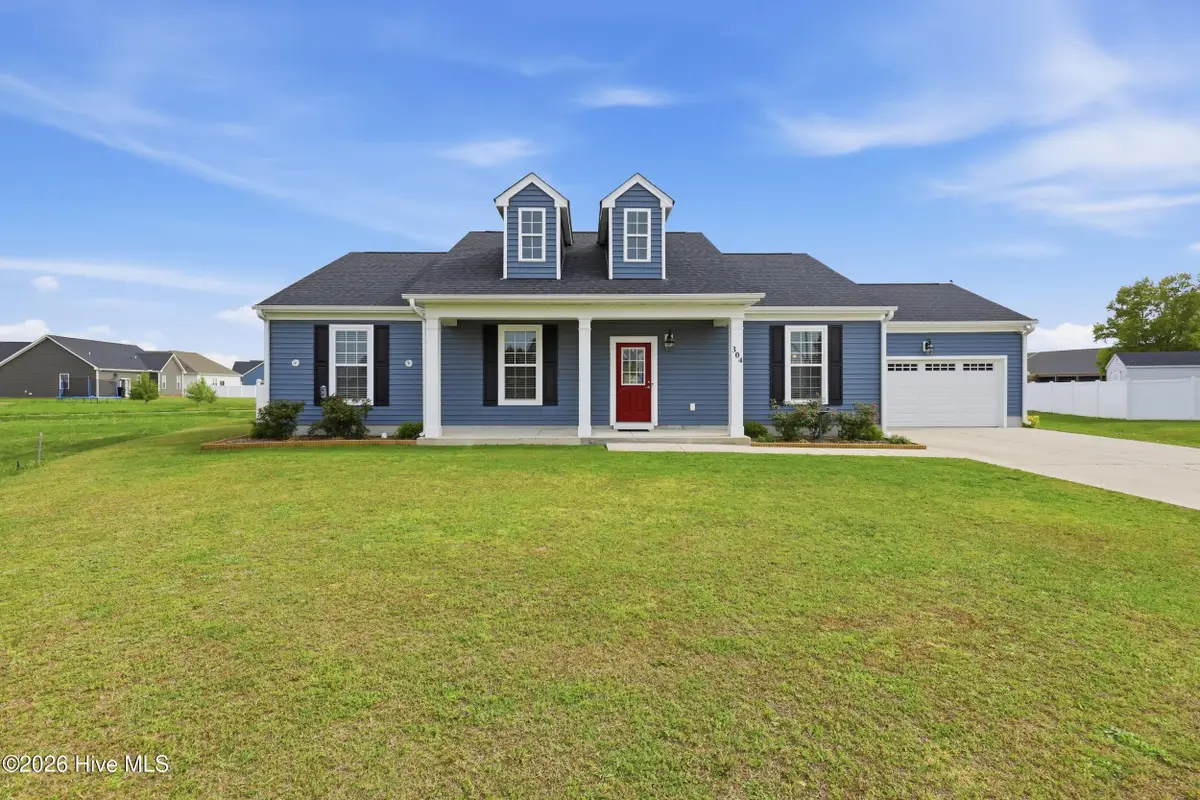 304 Mizzen Way, Elizabeth City, NC 27909 - #1