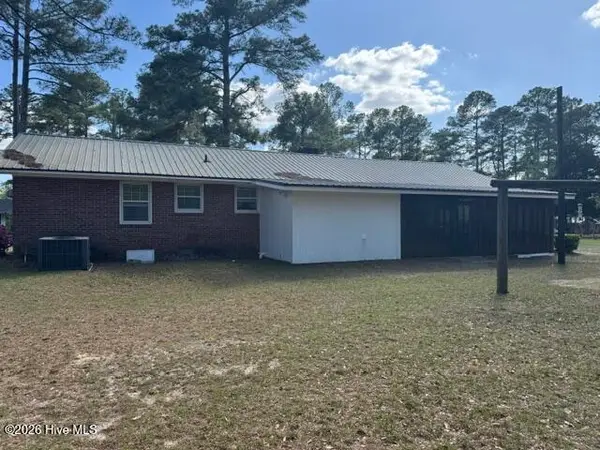 204 Lane Street, Maxton, NC 28364