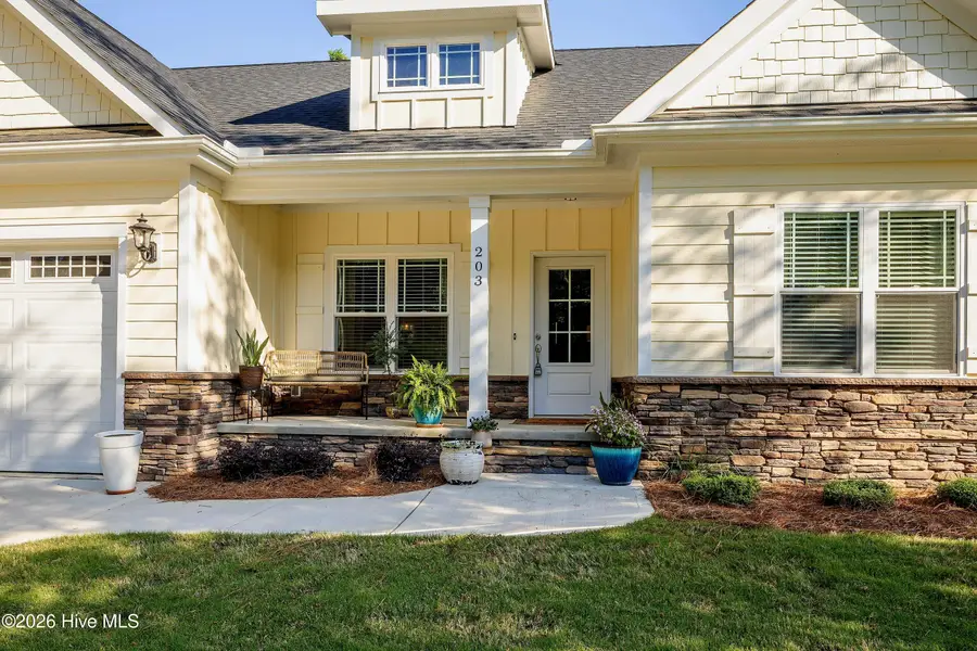 203 Fountain Drive, Clinton, NC 28328 - #3