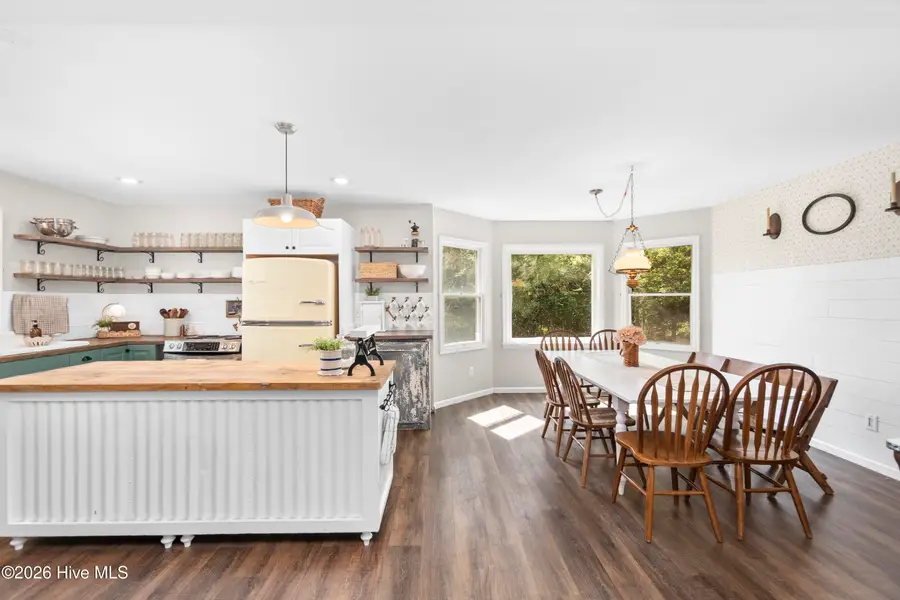 126 Narrow Shore Road, Aydlett, NC 27916 - #2