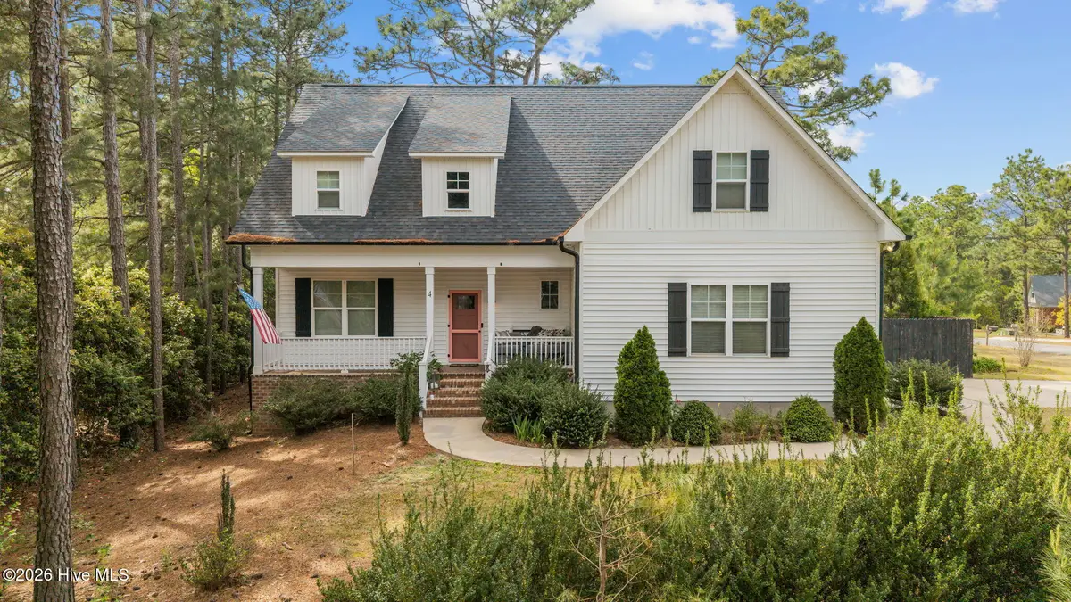 4 New Bedford Circle, Pinehurst, NC 28374 - #1