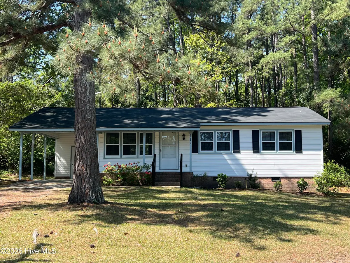 1240 W Michigan Avenue, Southern Pines, NC 28387 - #1