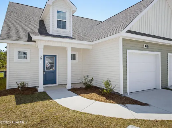 221 Sandpiper Place, Holly Ridge, NC 28445