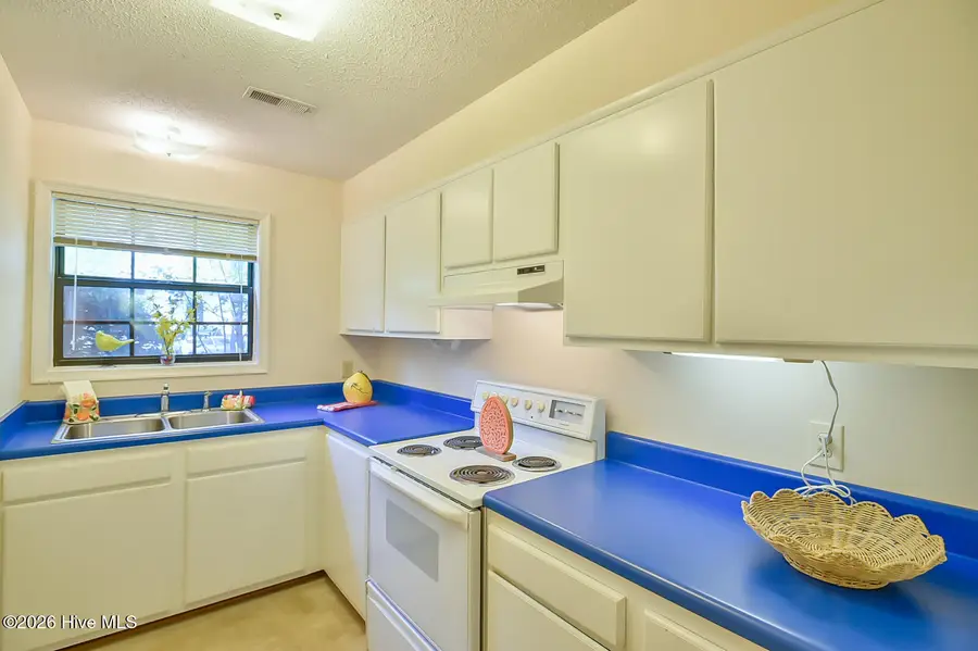 105 Fidelity Street #Unit B 40, Carrboro, NC 27510 - #2