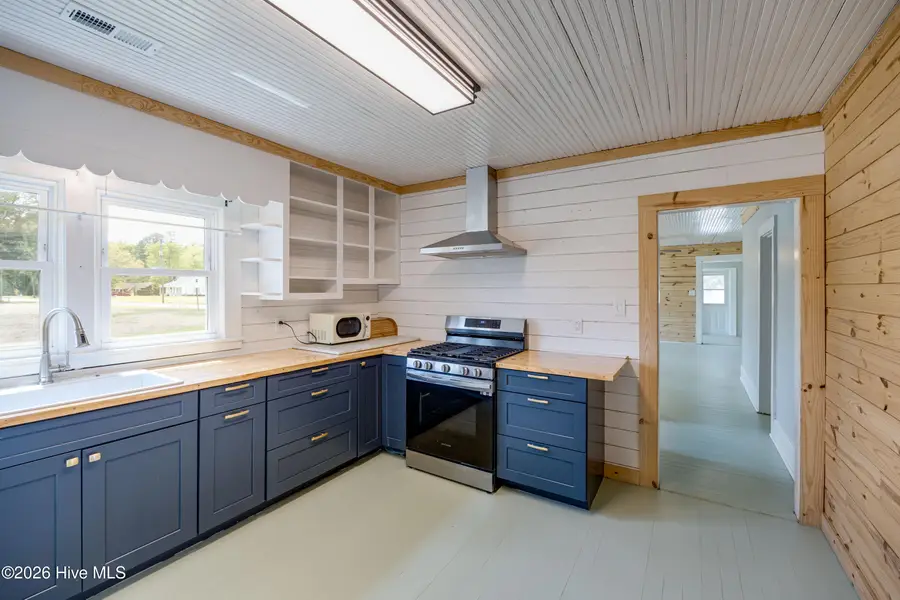 258 Main Street, Pinetown, NC 27865 - #2