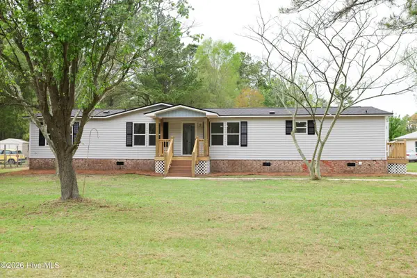 590 Luther Banks Road, Richlands, NC 28574