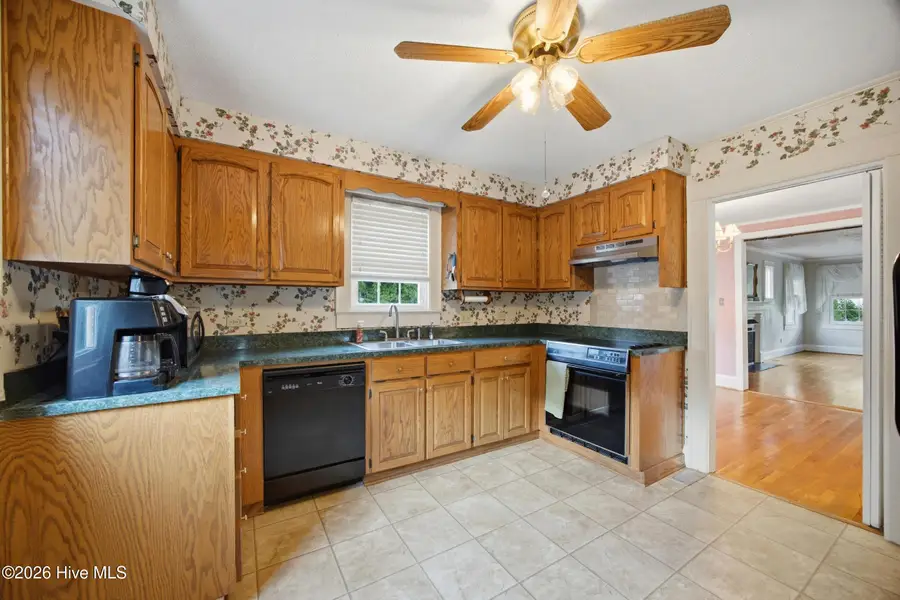 409 Myrtle Avenue, Hamlet, NC 28345 - #2