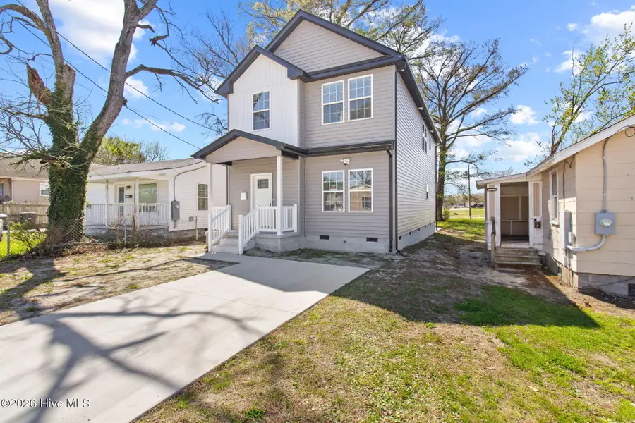 305 W Cypress Street, Elizabeth City, NC 27909 - #3