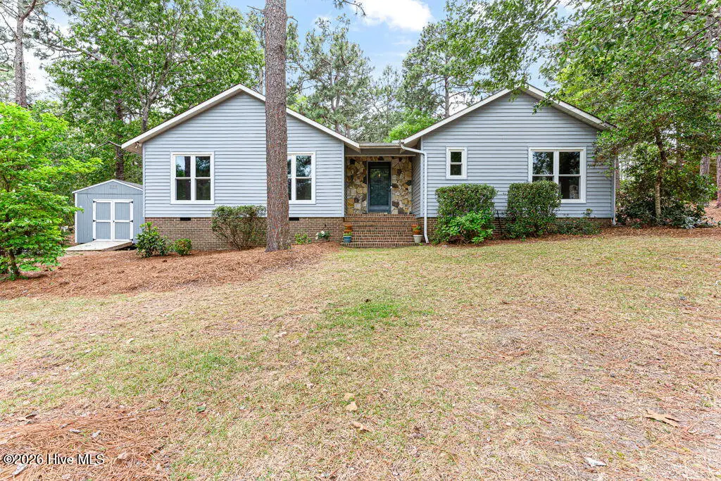 420 E Hedgelawn Way, Southern Pines, NC 28387 - #1