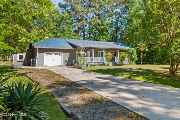 519 Country Club Drive W, Arapahoe, NC 28510