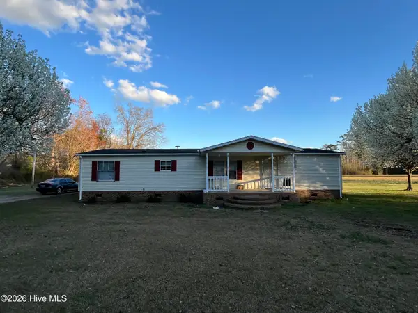 2185 Peacock Road, Whiteville, NC 28472