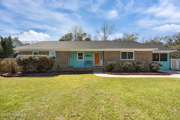 513 Hamlet Avenue, Carolina Beach, NC 28428