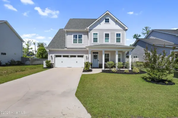 67 Man O War Lane, Hampstead, NC 28443