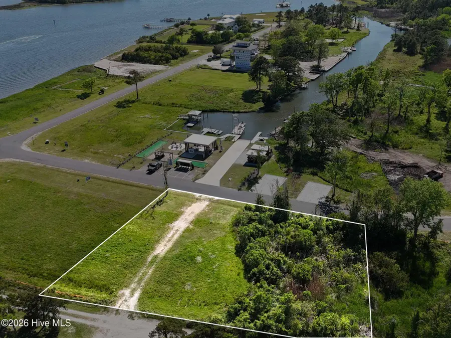 147 Bethea Street, Holly Ridge, NC 28445 - #2