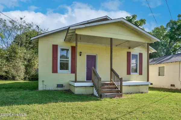 307 E Irwin Street, Pinetops, NC 27864