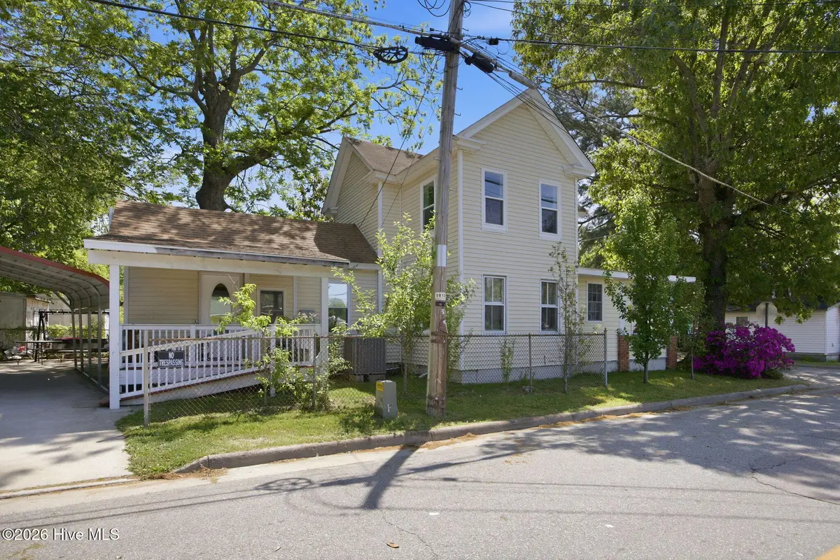 306 Bank Street, Elizabeth City, NC 27909 - #1