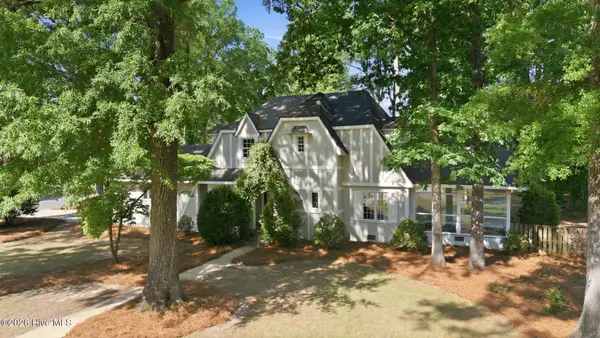 206 Granville Drive, Greenville, NC 27858