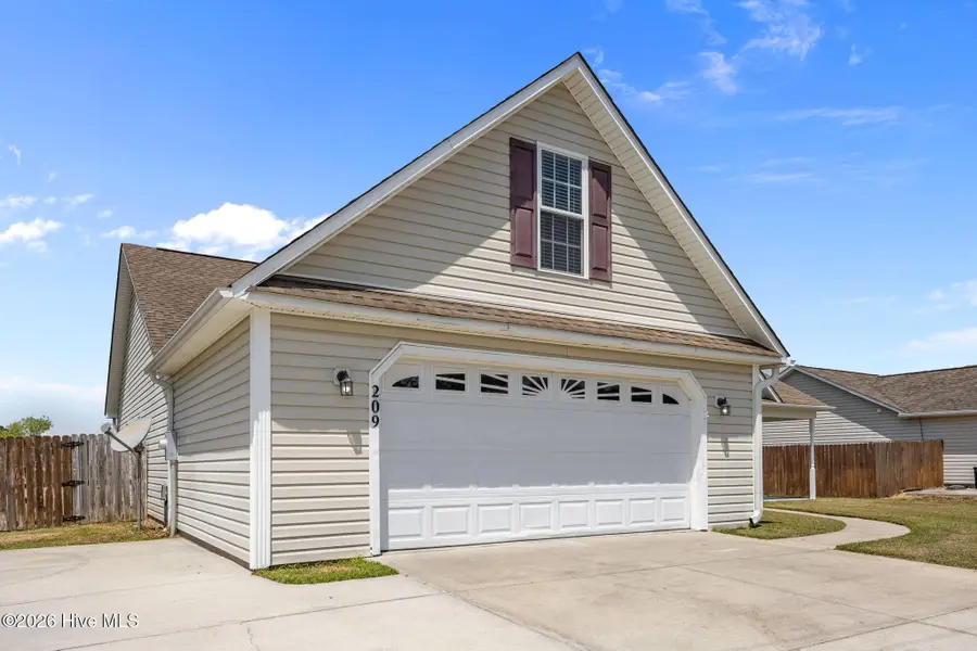 209 Cherry Blossom Drive, Richlands, NC 28574 - #3