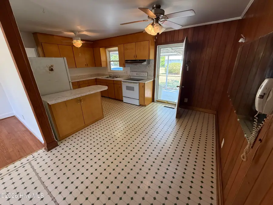 197 Old 87 Road, Elizabethtown, NC 28337 - #3