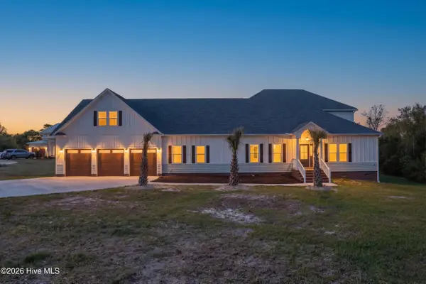 106 Elizabeth Way Court, Swansboro, NC 28584