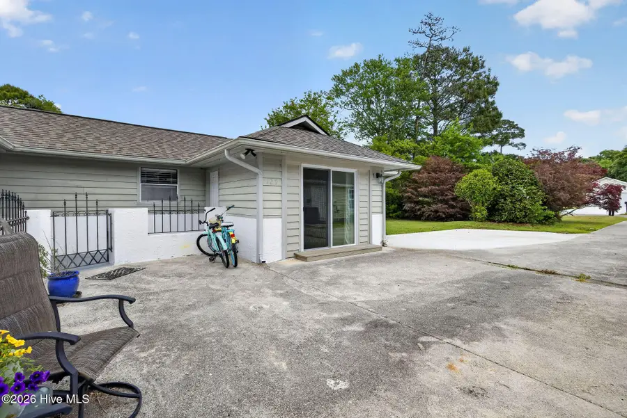129 Red Bird Lane, Hampstead, NC 28443 - #3