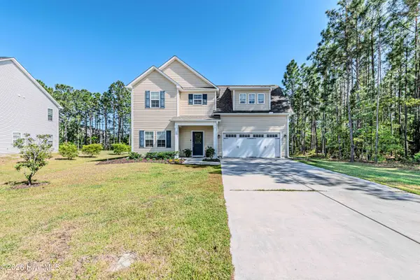 107 Village Drive, Holly Ridge, NC 28445