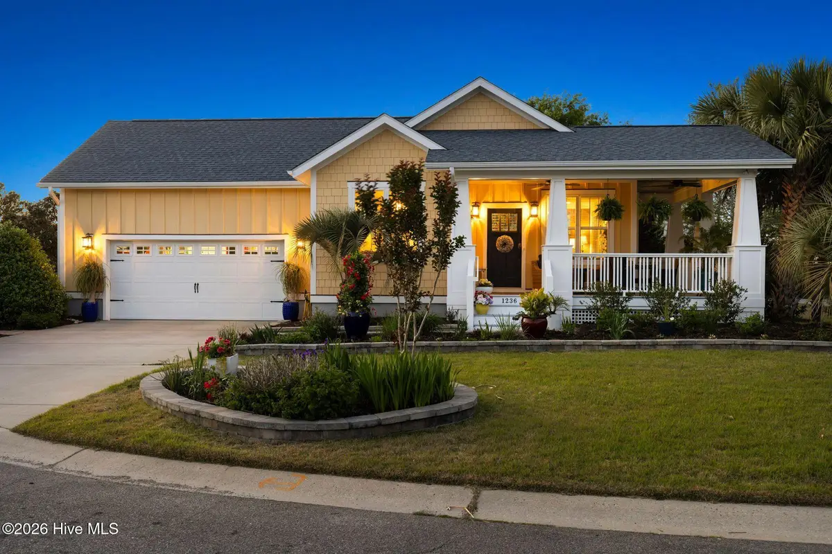 1236 N Caswell Avenue, Southport, NC 28461 - #1