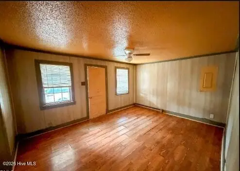 404 E Elizabeth Street, Selma, NC 27576 - #2