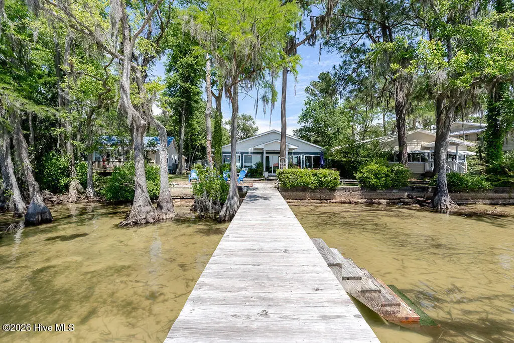 103 W Carolina Avenue, Elizabethtown, NC 28337 - #1