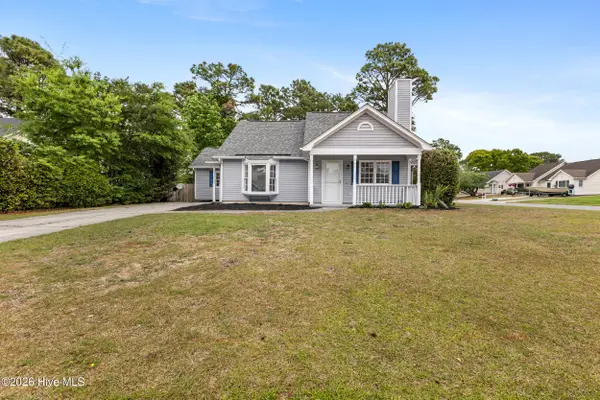600 Silver Grass Court, Wilmington, NC 28405