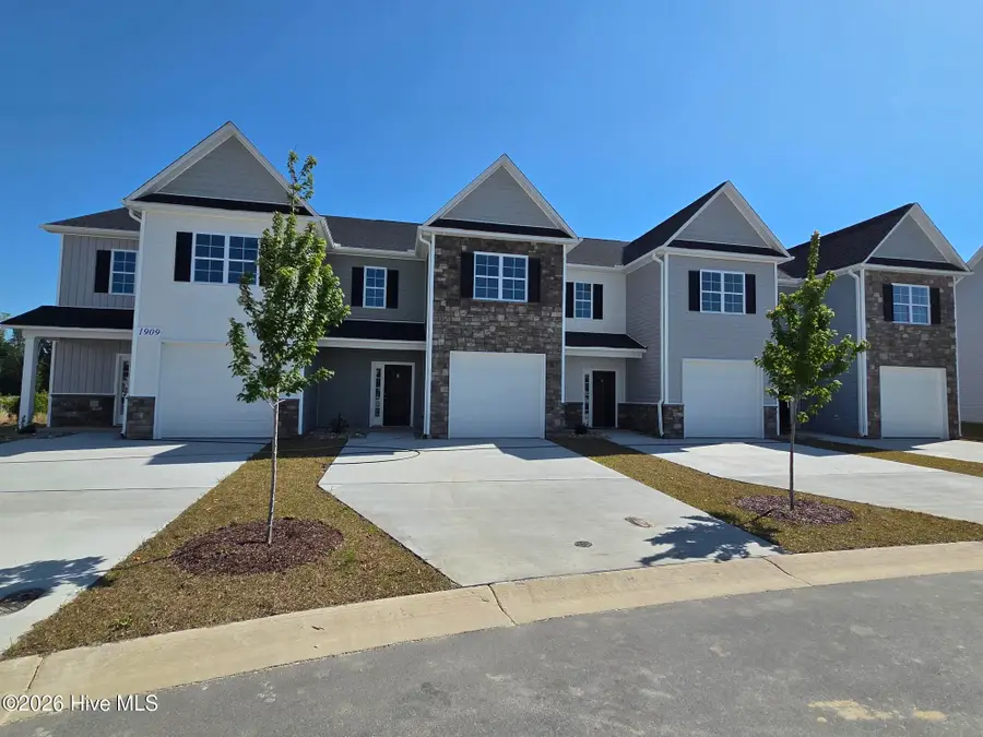 1909 Newbury Way #D, Greenville, NC 27834 - #3