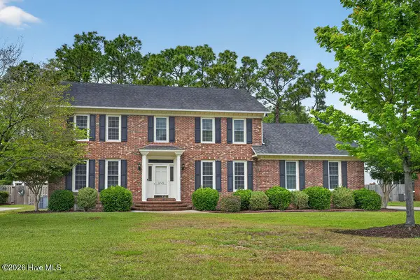 3220 Amber Drive, Wilmington, NC 28409