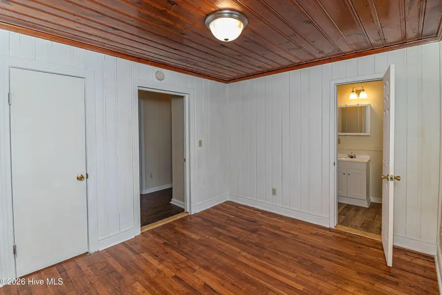 213 Oak Street, Snow Hill, NC 28580 - #2