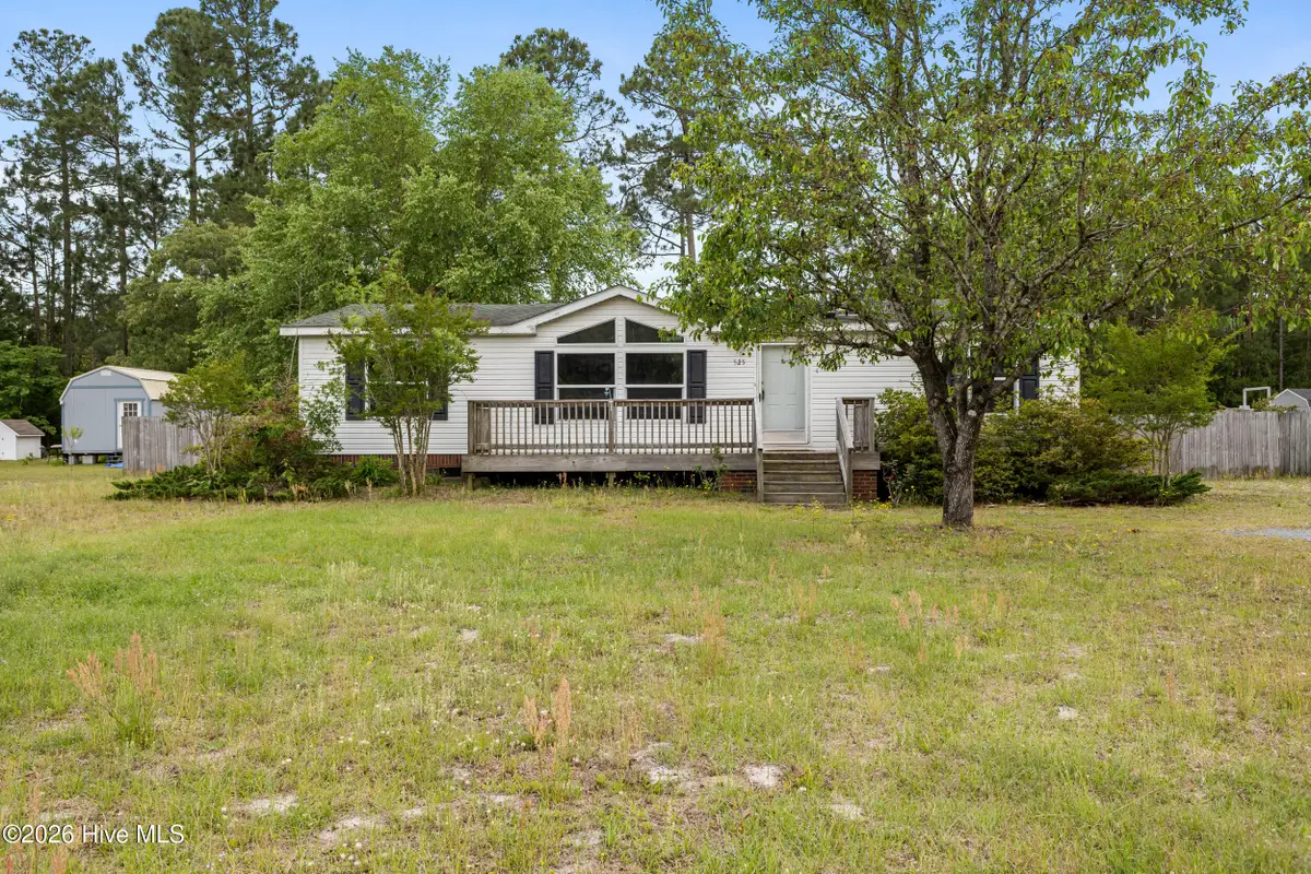 525 Brighton Road, Rocky Point, NC 28457 - #1