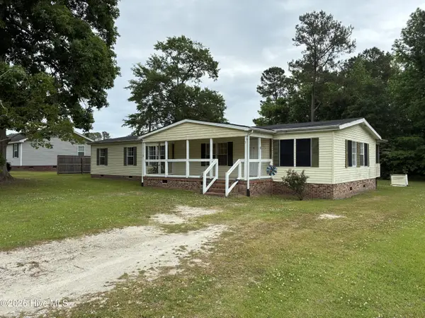 51 King Arthur Drive, Whiteville, NC 28472