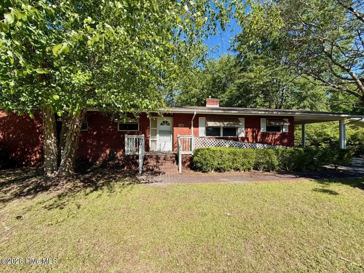 1202 Forest Drive, Trent Woods, NC 28562 - #1