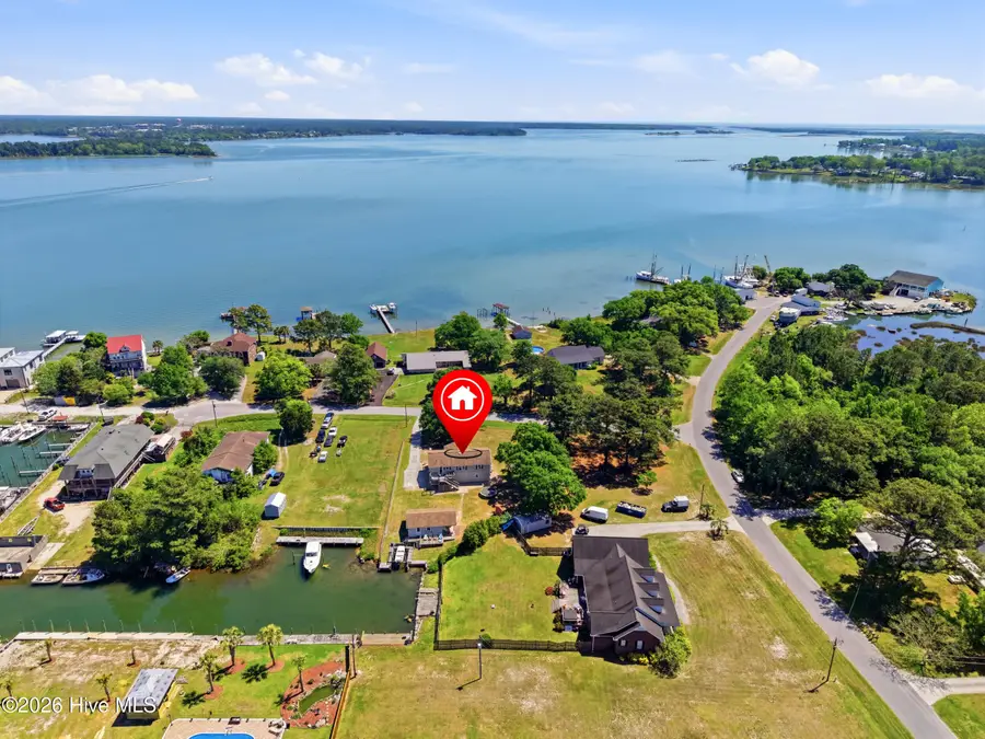 109 Gull Drive, Sneads Ferry, NC 28460 - #3