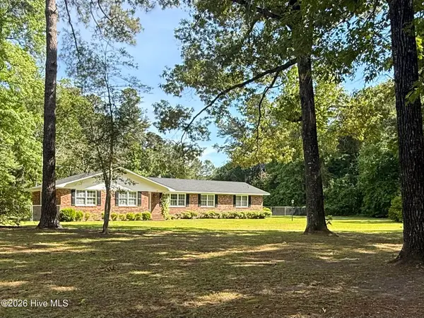156 Narrow Gap Road, Riegelwood, NC 28456