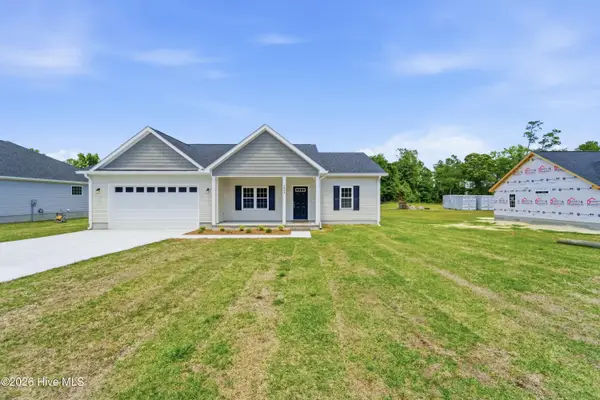 1988 Catherine Lake Road, Richlands, NC 28574